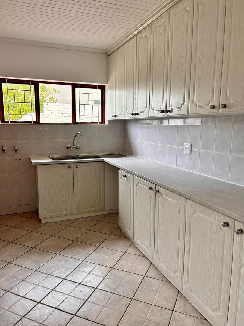 7 Bedroom Property for Sale in Bayview Western Cape